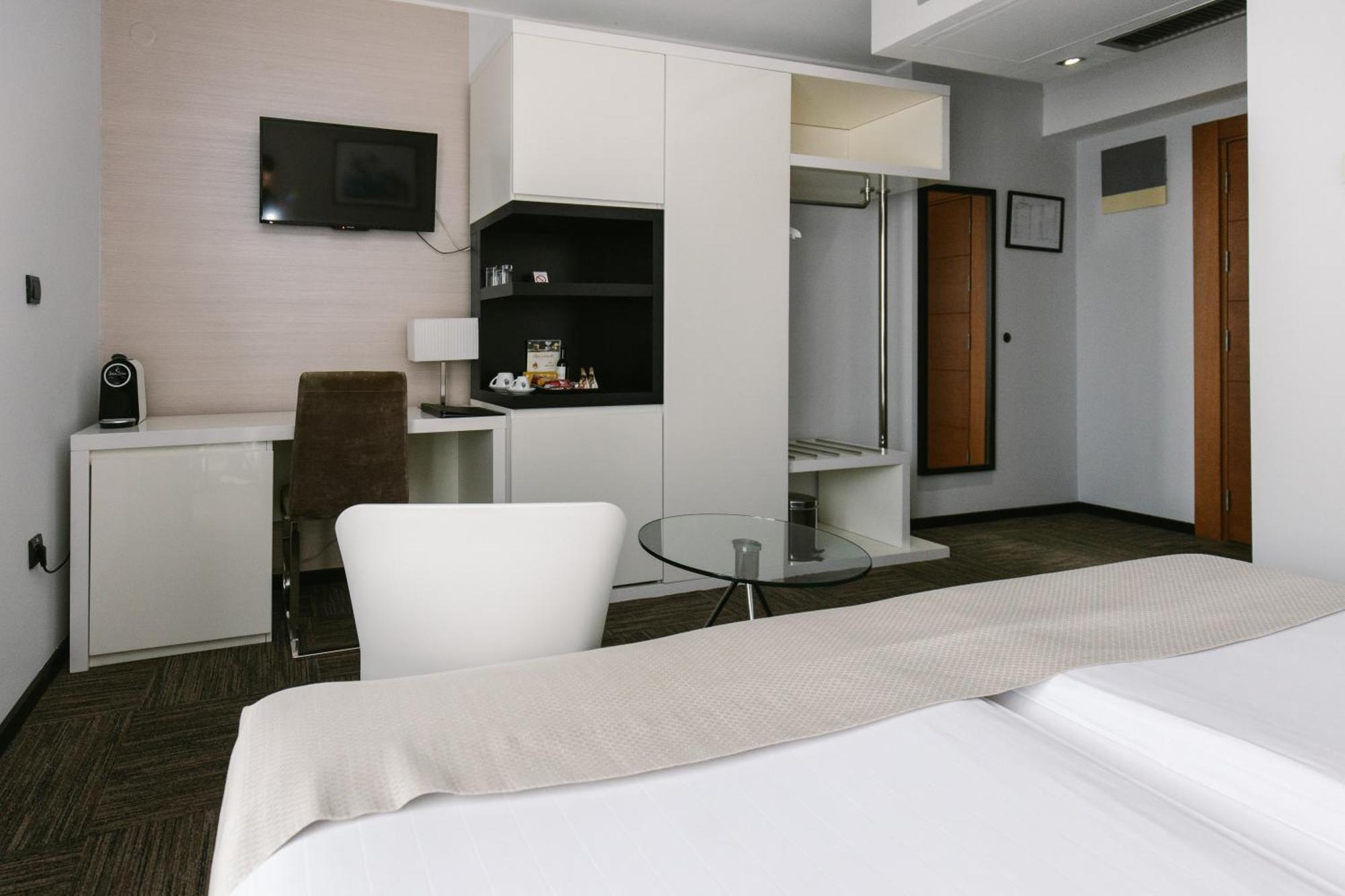 Hotel Heritage Belgrad Zimmer foto